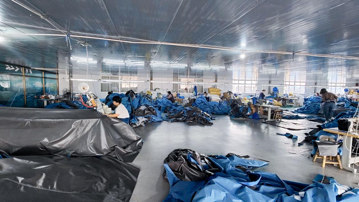 Tangshan Pengcheng Outdoor Products спостерігає різке збільшення експортних замовлень, поглиблення присутності на світовому ринку, щоб продемонструвати силу «розумного виробництва в Китаї»